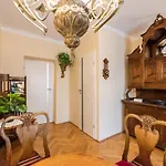 Downtown Antique By Bookinghost Apartment Warsaw