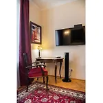 Apartment Downtown Antique By Bookinghost Warsaw