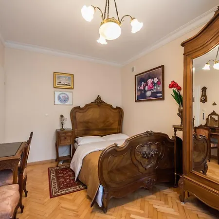 Apartment Downtown Antique *